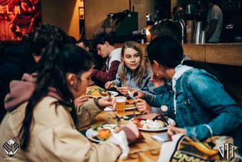 2de-jaars-barbecue_12_TweedejaarsBBQ - 72ppi - 006