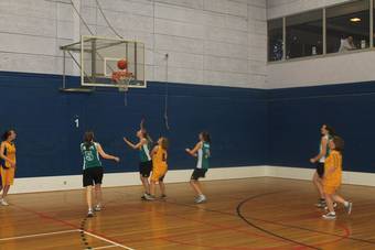 ifk basketbal en badminton 12