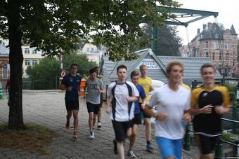 Lopen rond de watersportbaan 4