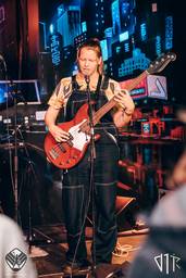 burgies-on-stage-04122023_130_Facebook - Burgies on stage - 013