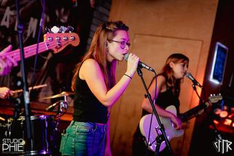burgies-on-stage-28112019_0_burgies-on-stage-1