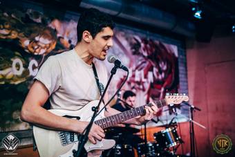 burgies-on-stage-28112022_17_BoS - 72ppi - 018