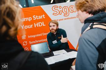 internshipfair-11122024_42_IMG_8379