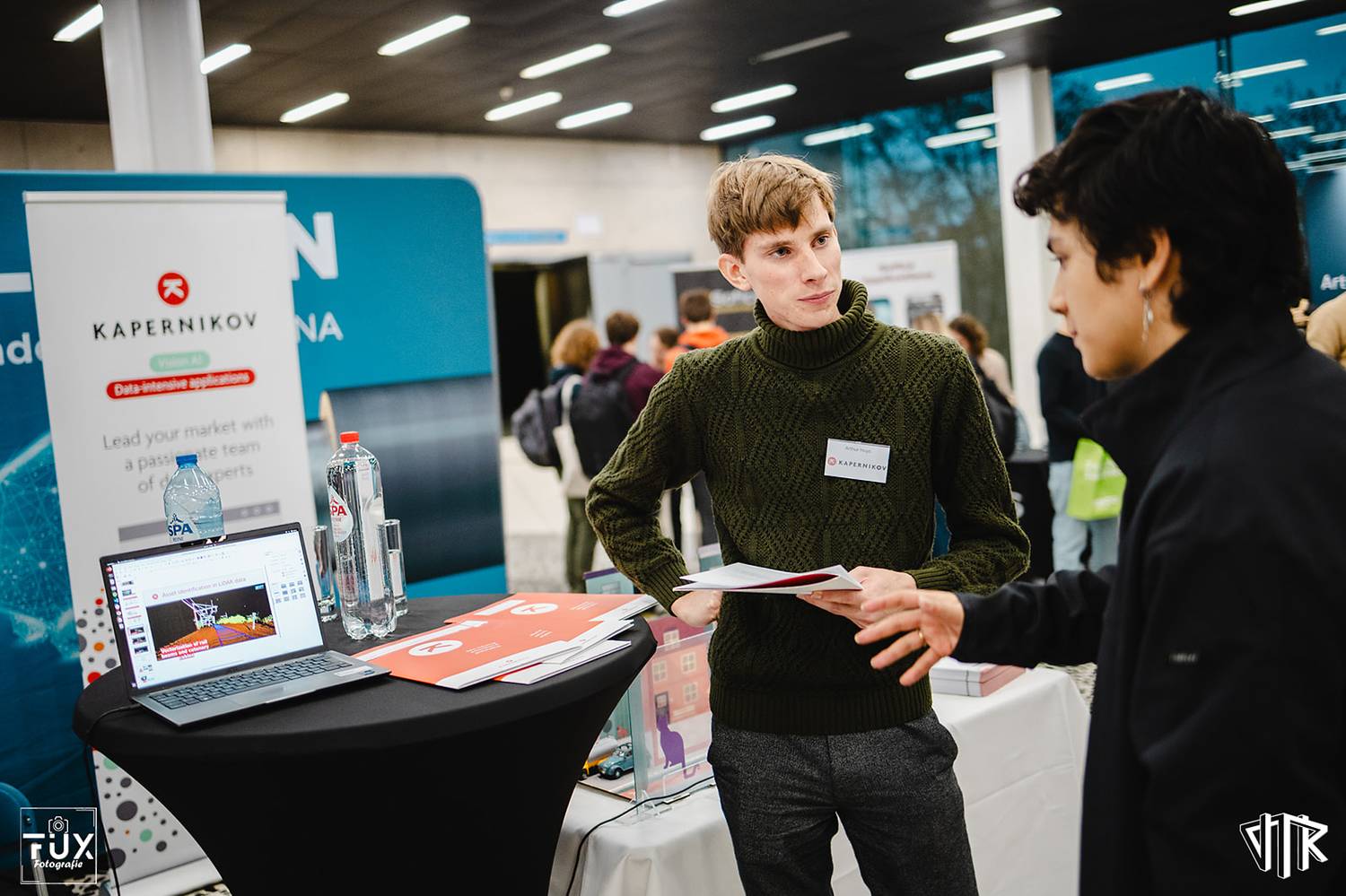 internshipfair-11122024_54_IMG_8445