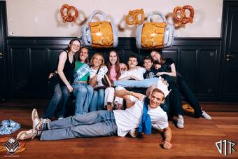 oktoberfest-photobooth_102_2023-10-17-VTKOpeningsfuif - 72ppi - 106