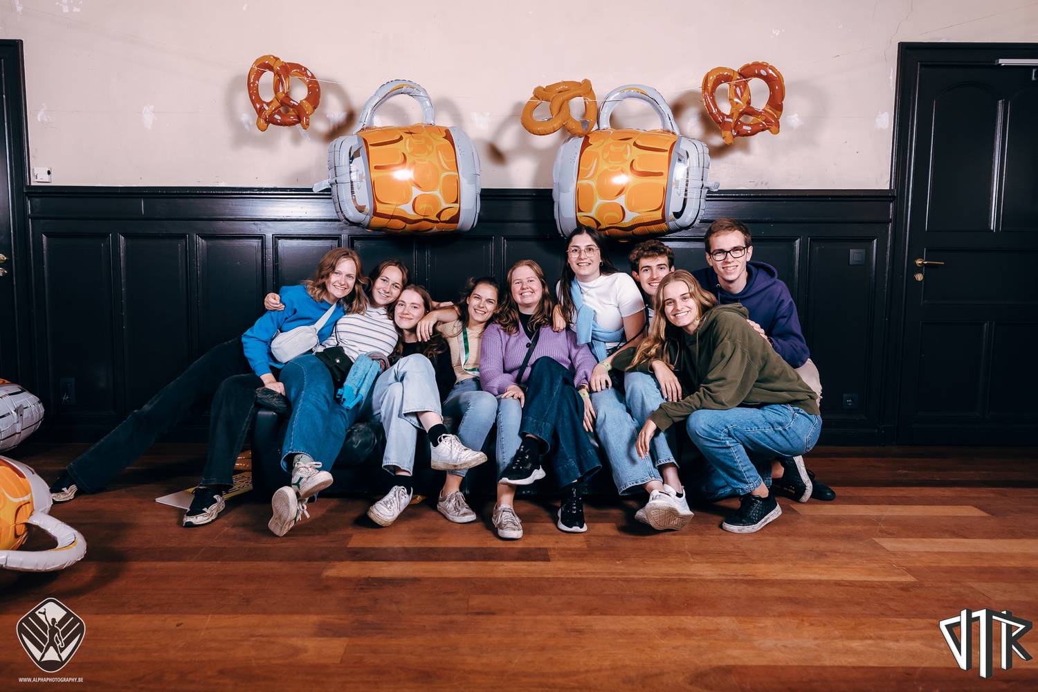oktoberfest-photobooth_146_2023-10-17-VTKOpeningsfuif - 72ppi - 154