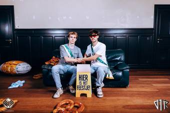 oktoberfest-photobooth_14_2023-10-17-VTKOpeningsfuif - 72ppi - 015