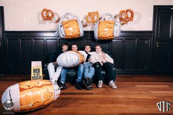 oktoberfest-photobooth_164_2023-10-17-VTKOpeningsfuif - 72ppi - 172