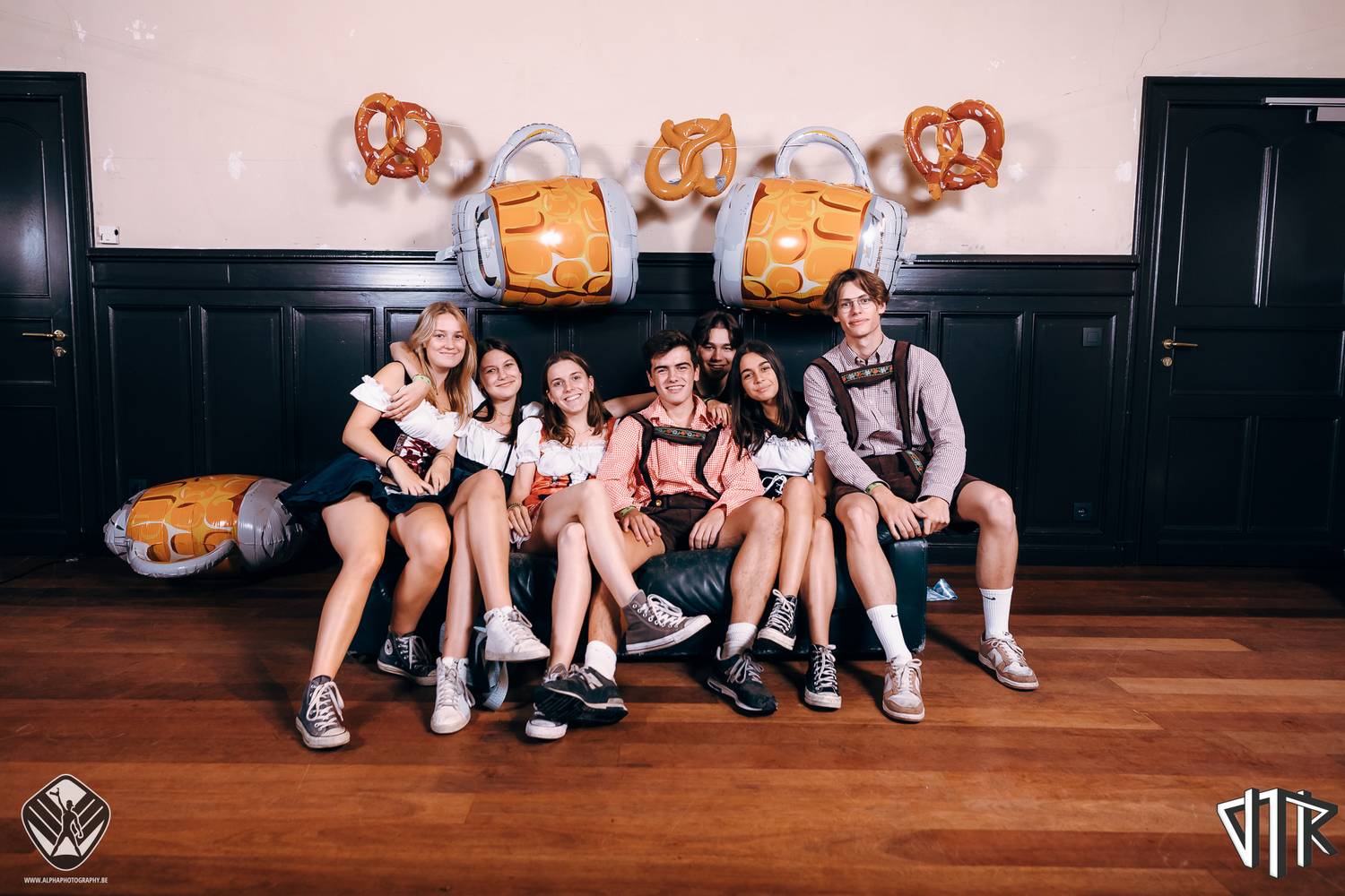 oktoberfest-photobooth_179_2023-10-17-VTKOpeningsfuif - 72ppi - 187