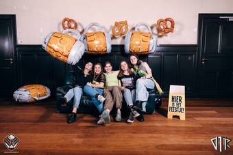 oktoberfest-photobooth_193_2023-10-17-VTKOpeningsfuif - 72ppi - 201