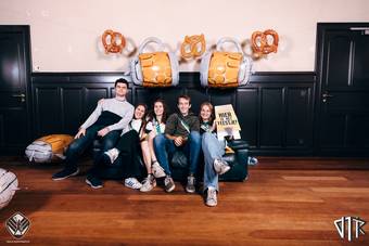 oktoberfest-photobooth_196_2023-10-17-VTKOpeningsfuif - 72ppi - 204