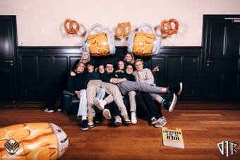 oktoberfest-photobooth_206_2023-10-17-VTKOpeningsfuif - 72ppi - 214
