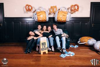 oktoberfest-photobooth_247_2023-10-17-VTKOpeningsfuif - 72ppi - 255