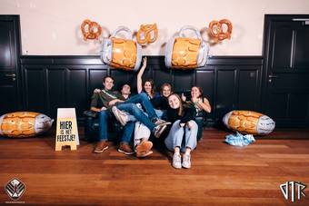 oktoberfest-photobooth_268_2023-10-17-VTKOpeningsfuif - 72ppi - 276
