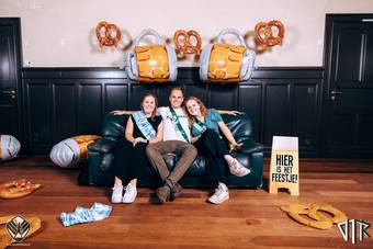 oktoberfest-photobooth_68_2023-10-17-VTKOpeningsfuif - 72ppi - 072