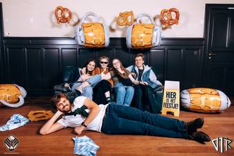 oktoberfest-photobooth_92_2023-10-17-VTKOpeningsfuif - 72ppi - 096