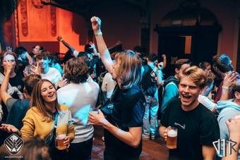 oktoberfest_133_Facebook - VTK openingsfuif zaal - 082