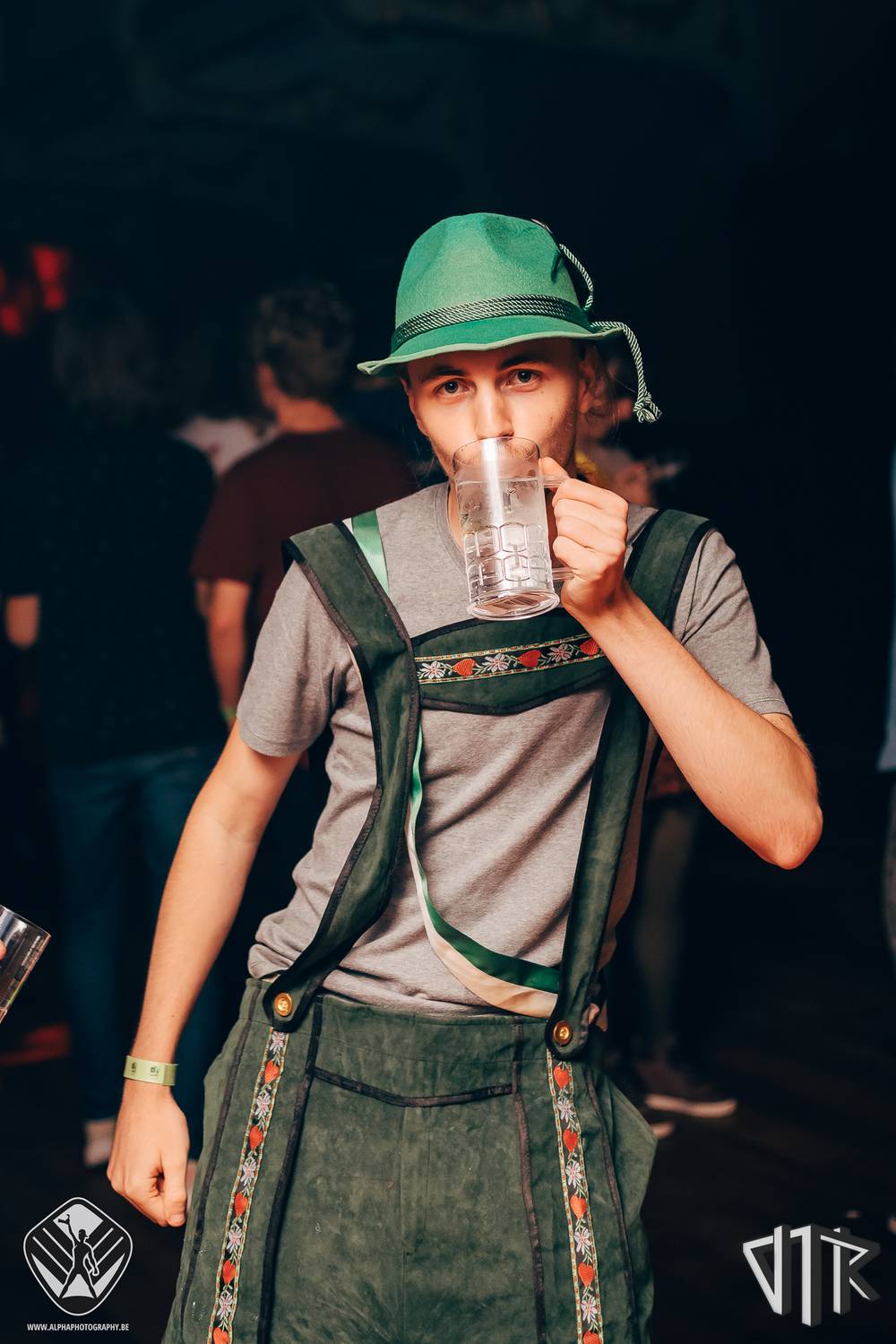 oktoberfest_137_Facebook - VTK openingsfuif zaal - 047