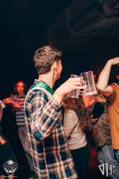 oktoberfest_139_Facebook - VTK openingsfuif zaal - 049