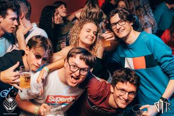 oktoberfest_16_Facebook - VTK openingsfuif zaal - 191