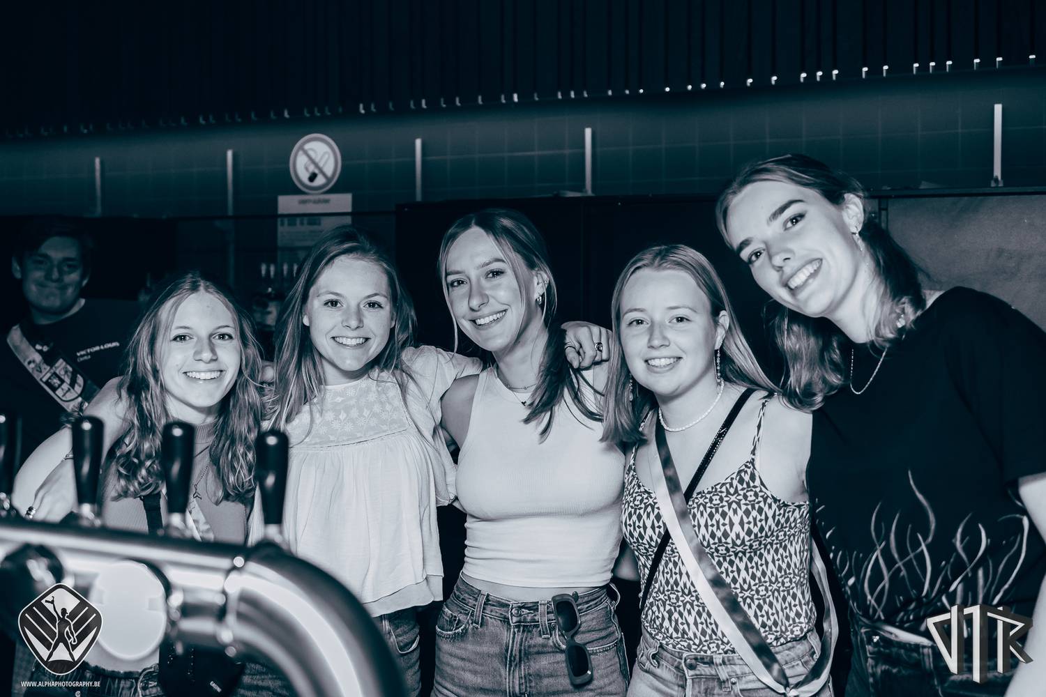 oktoberfest_188_Facebook - VTK openingsfuif zaal - 010