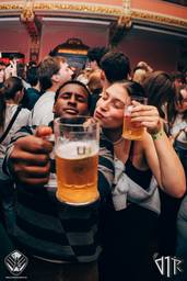 oktoberfest_50_Facebook - VTK openingsfuif zaal - 148