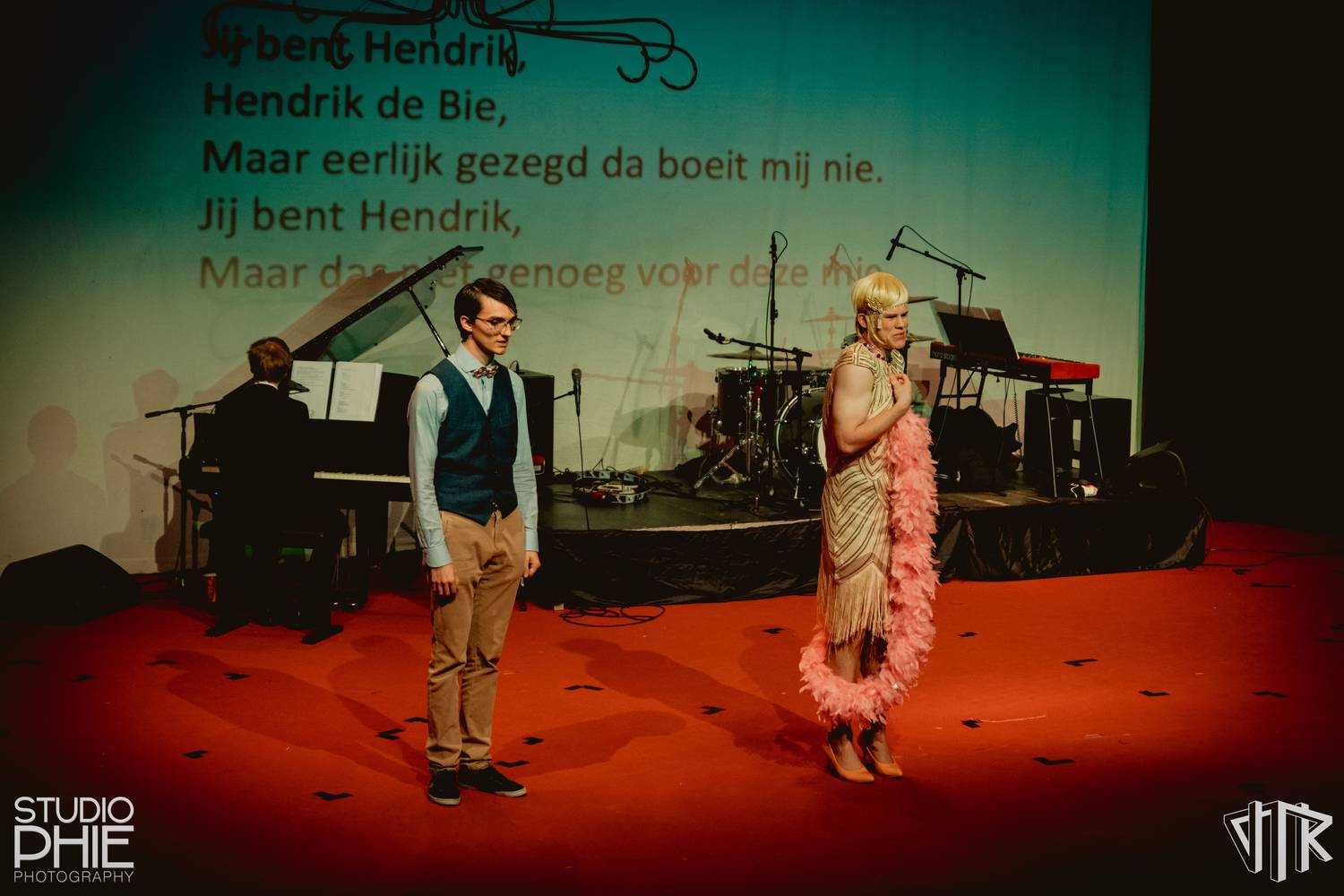 vtk-show-the-great-gatsby_36_vtk-show-131